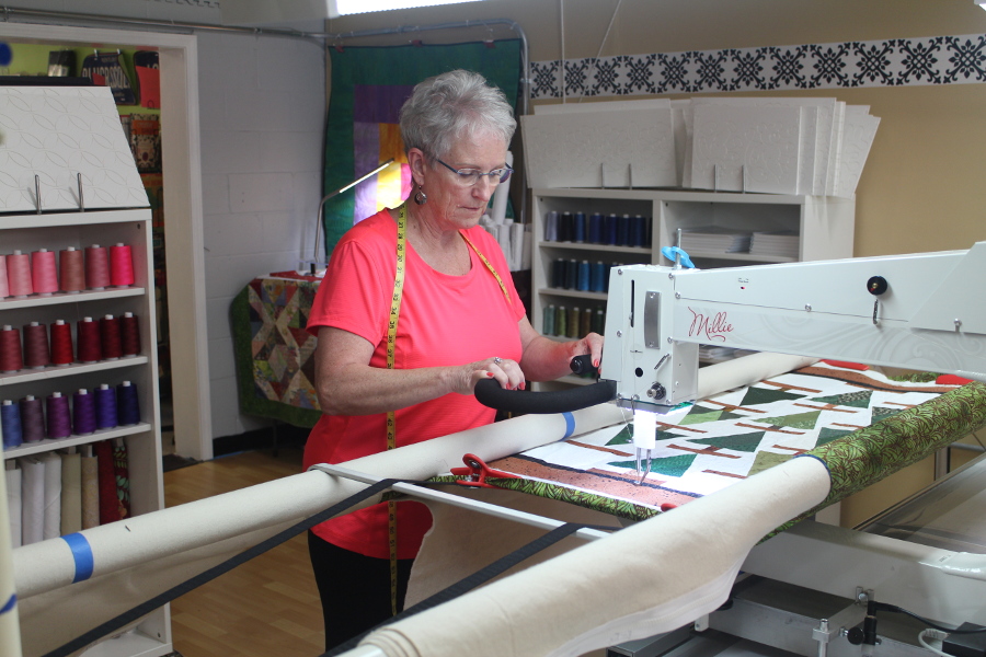 how to Prep Your Quilt Top for Longarm Quilting - Stitched in Color